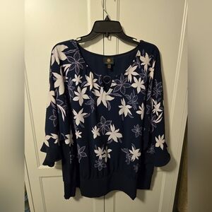 JM Collection Navy and White Floral Blouse Size 2X